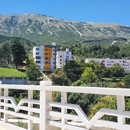 Alvero 4*