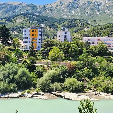 Alvero Hotell