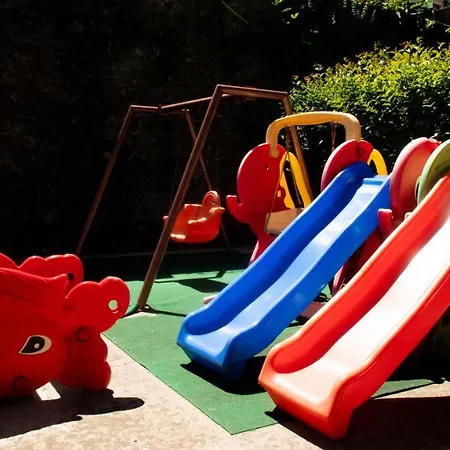 ホテル Alvero Përmet